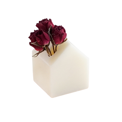 mini house white scented wax with burgundy dried roses